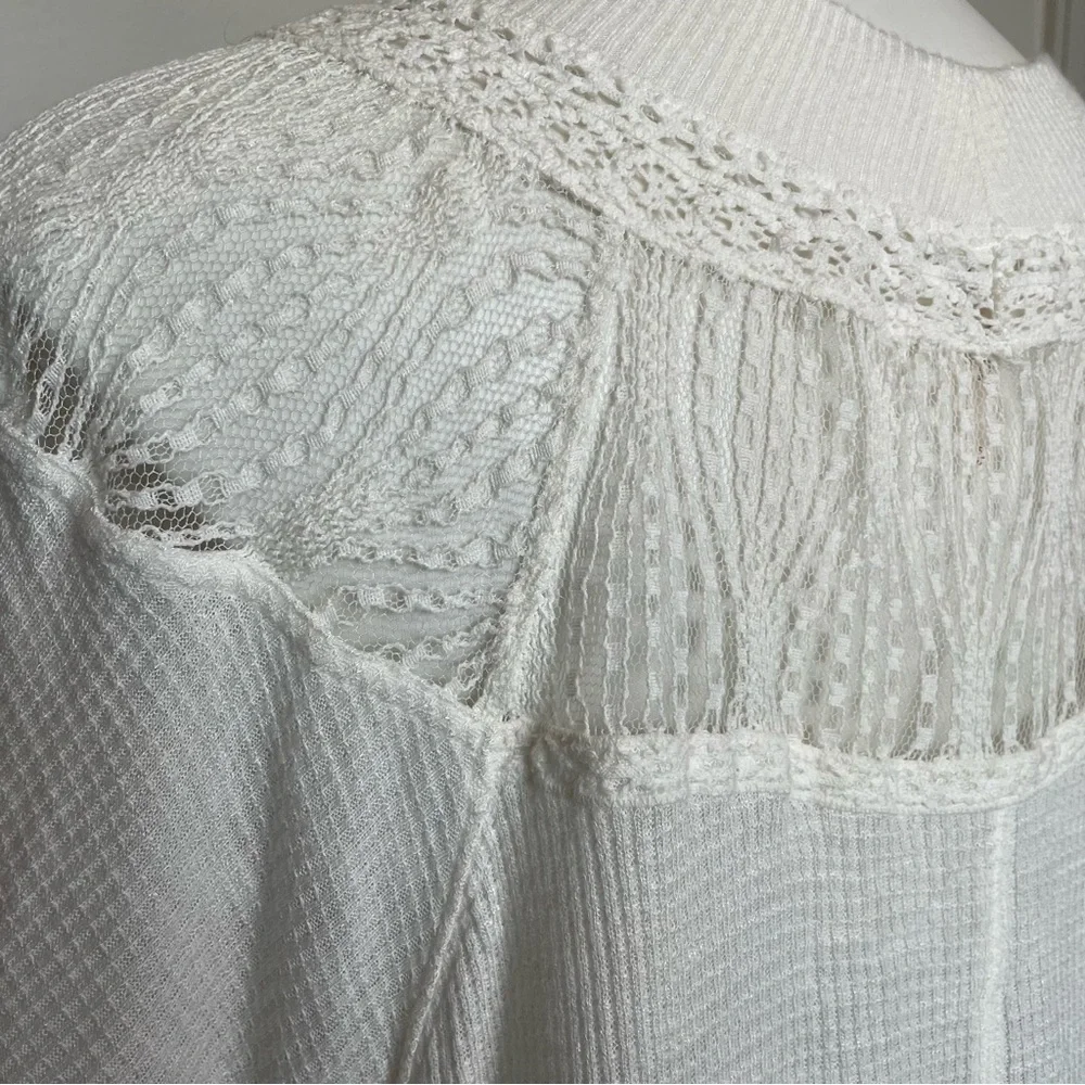 Free People - Spring Valley Long Sleeves Top | Women Small | Ivory Crotchet Lace